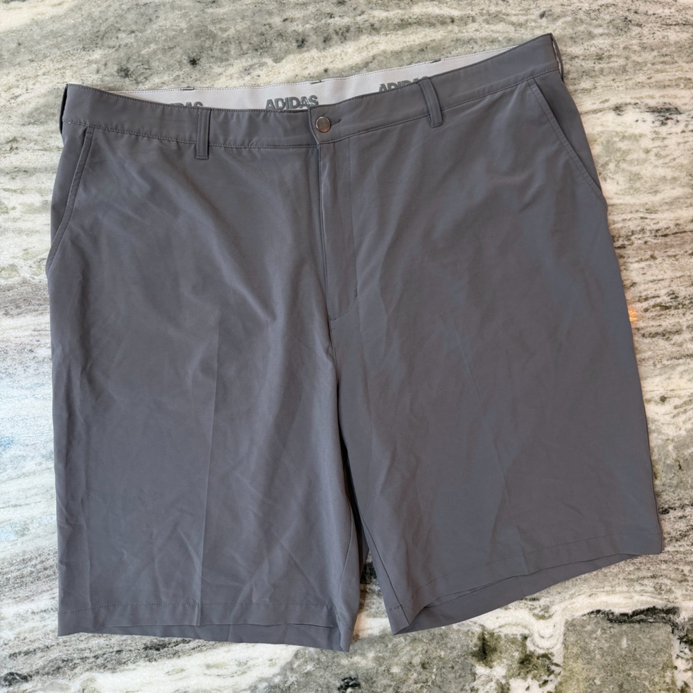 Adidas Men’s Gray Athletic Hybrid Shorts Size 46
10”